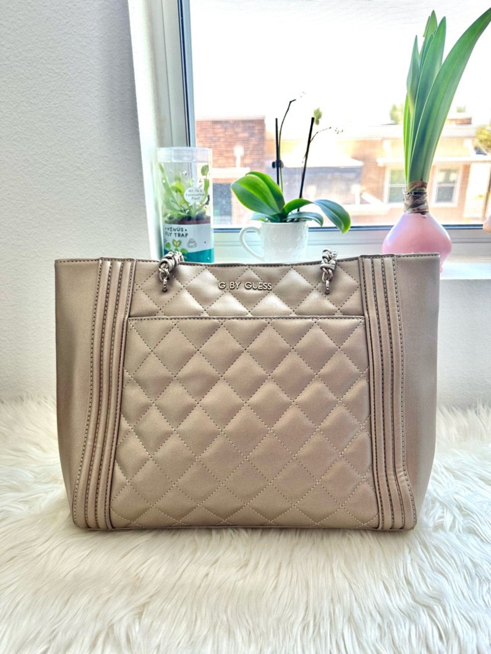 GUESS GOLD LUXURY BAG